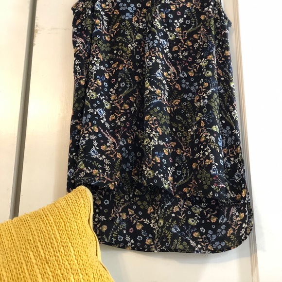 Beautiful floral sleeves blouse by Daniel Rainn - Picture 4 of 8